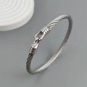 Sovict Horseshoe Wire Bracelet