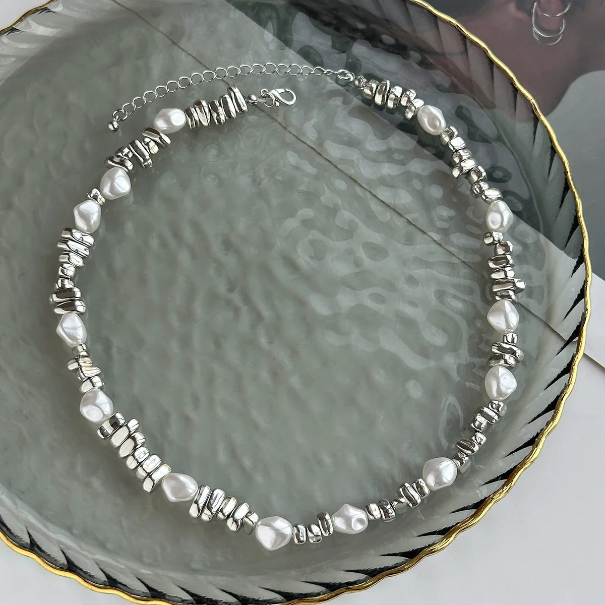 Sovict Retro Pearl Bead Choker