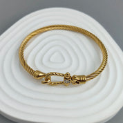 Sovict Horseshoe Wire Bracelet