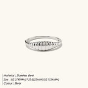 Sovict Croissant Tail Ring