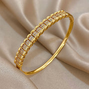 Sovict Micro Zircon Cuff