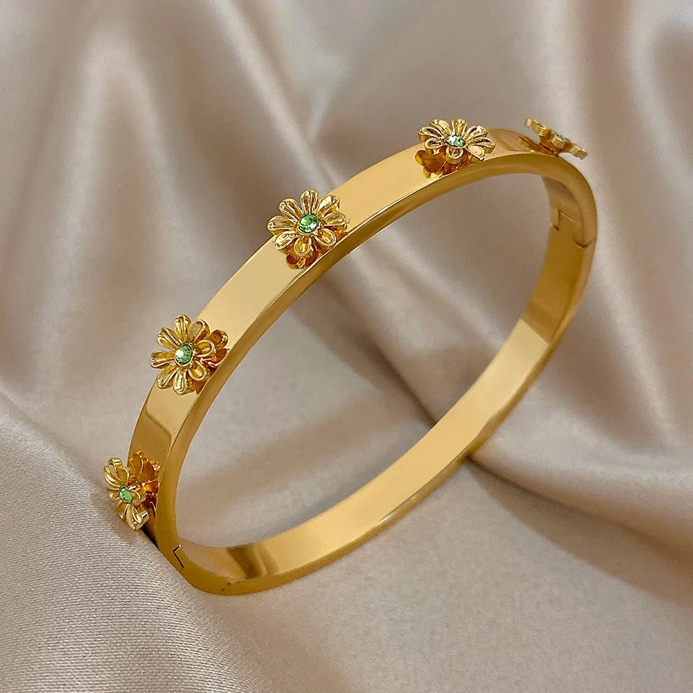 Sovict Flower Rhinestone Cuff