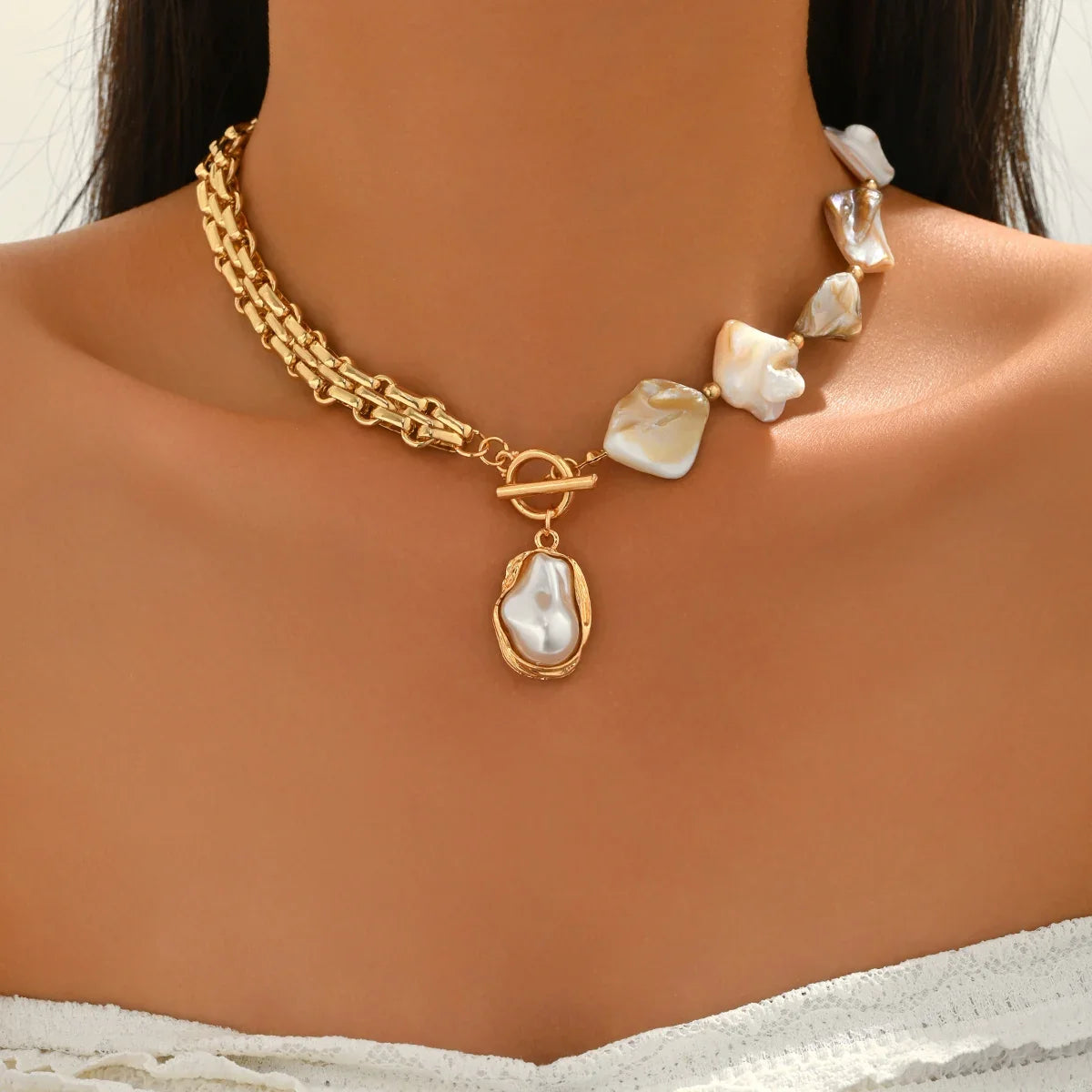 Sovict Baroque Pearl Link Choker