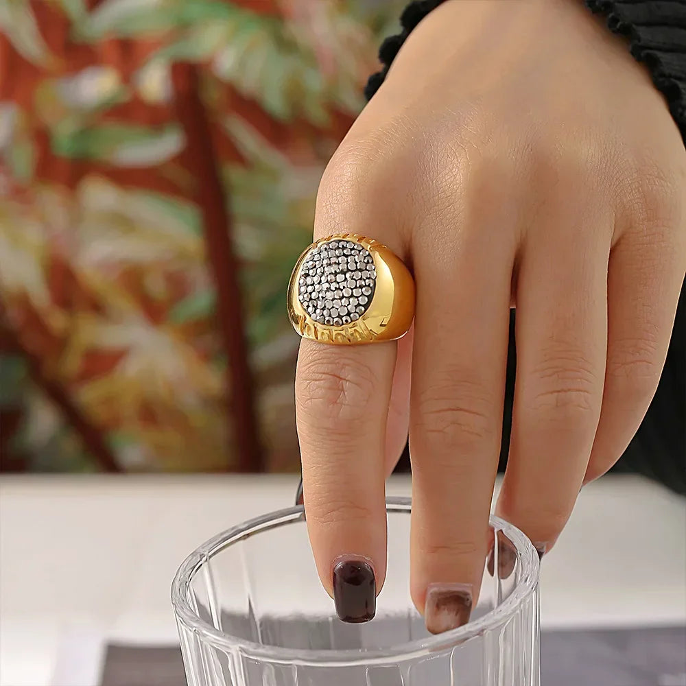 Sovict Rhinestone Luxe Ring
