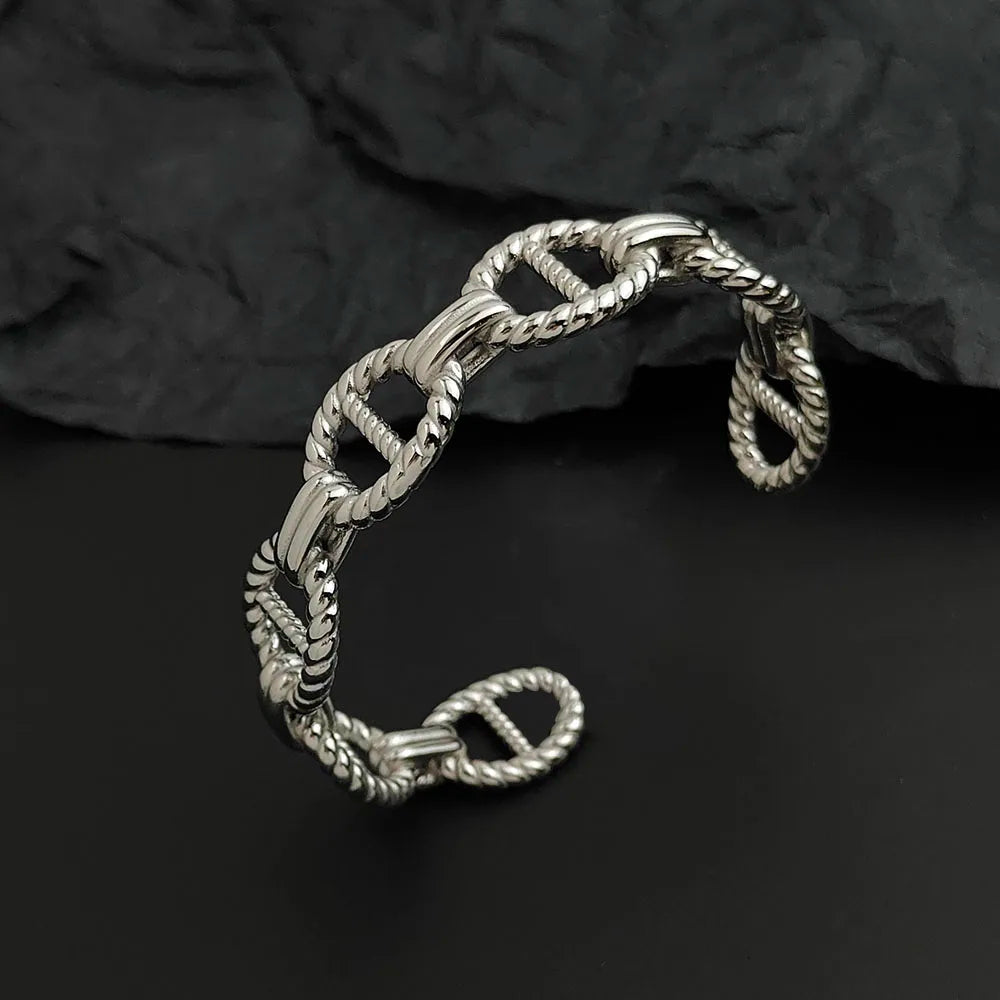 Sovict Molded Gold Cuff