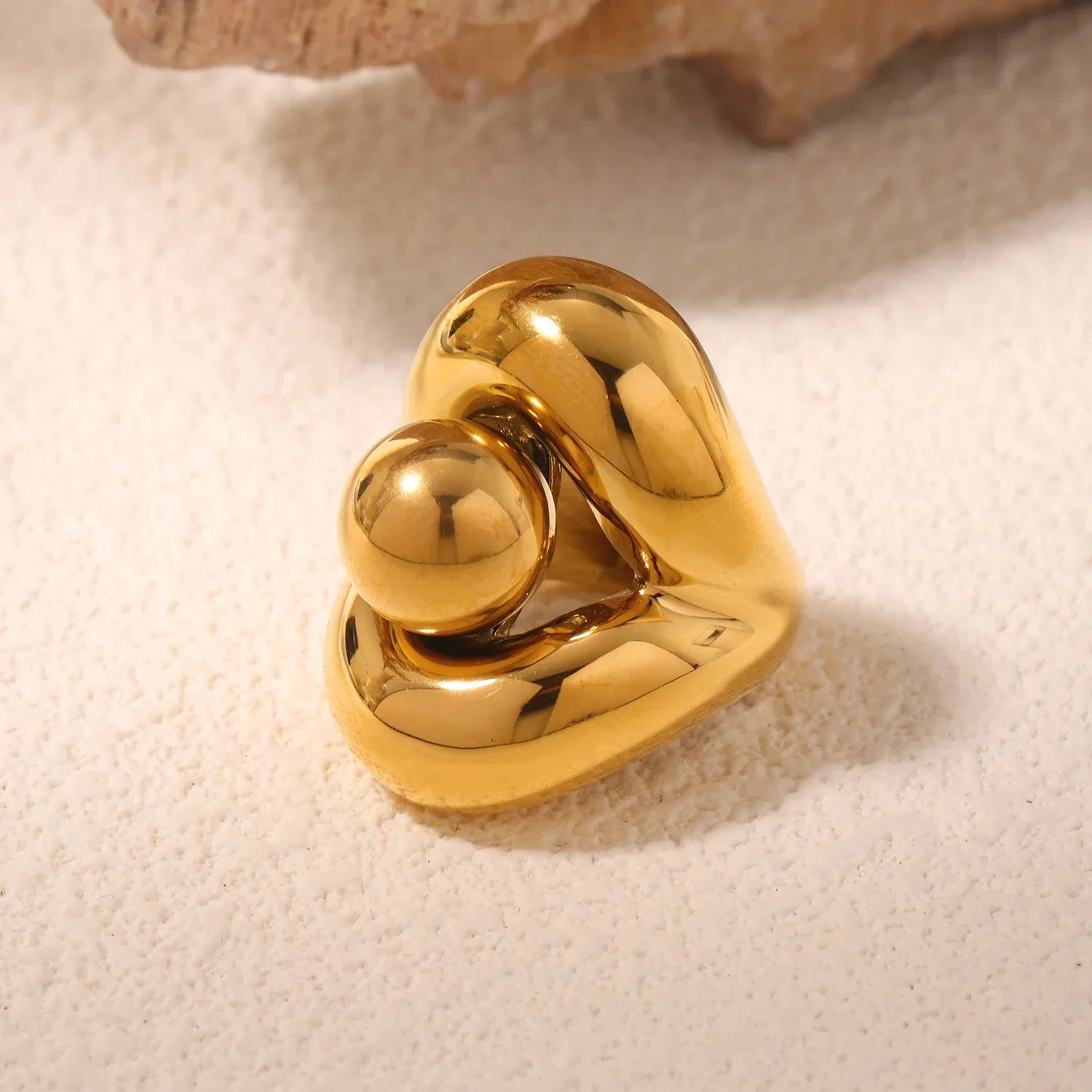 Sovict Hollow Sphere Ring
