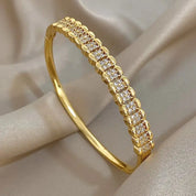 Sovict Micro Zircon Cuff