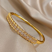 Sovict Micro Zircon Cuff