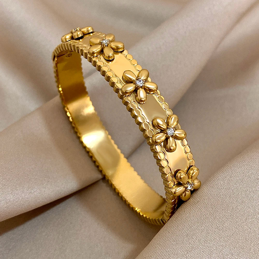 Sovict Flower Rhinestone Cuff