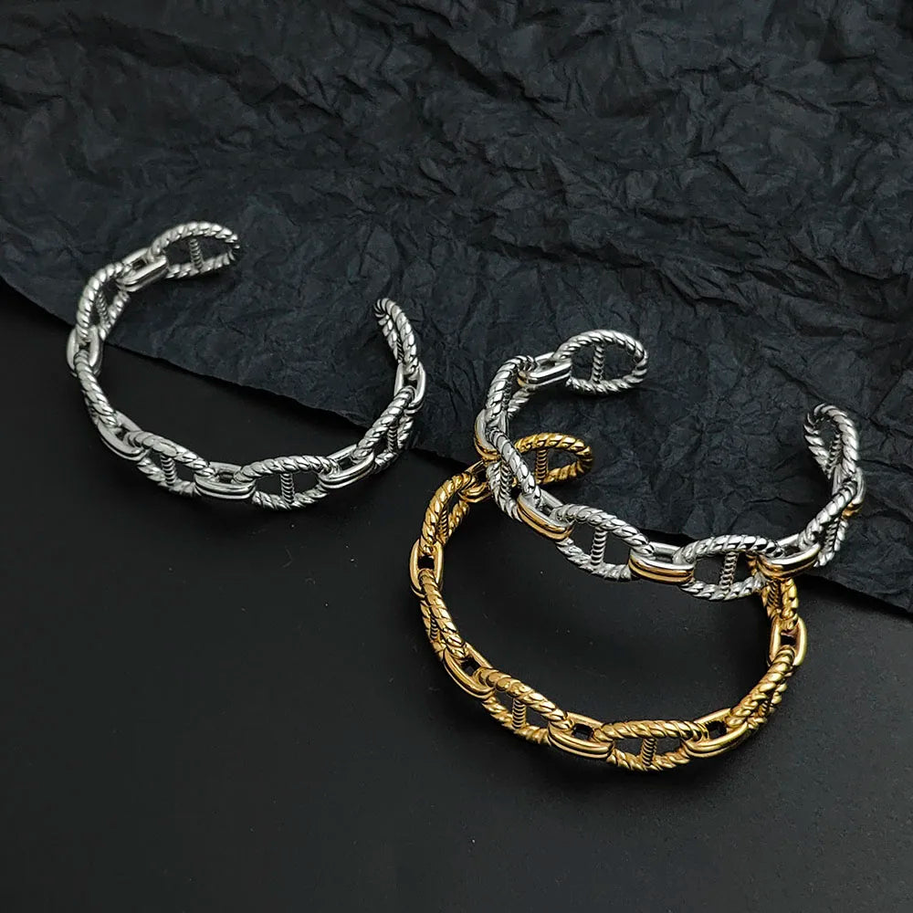 Sovict Molded Gold Cuff