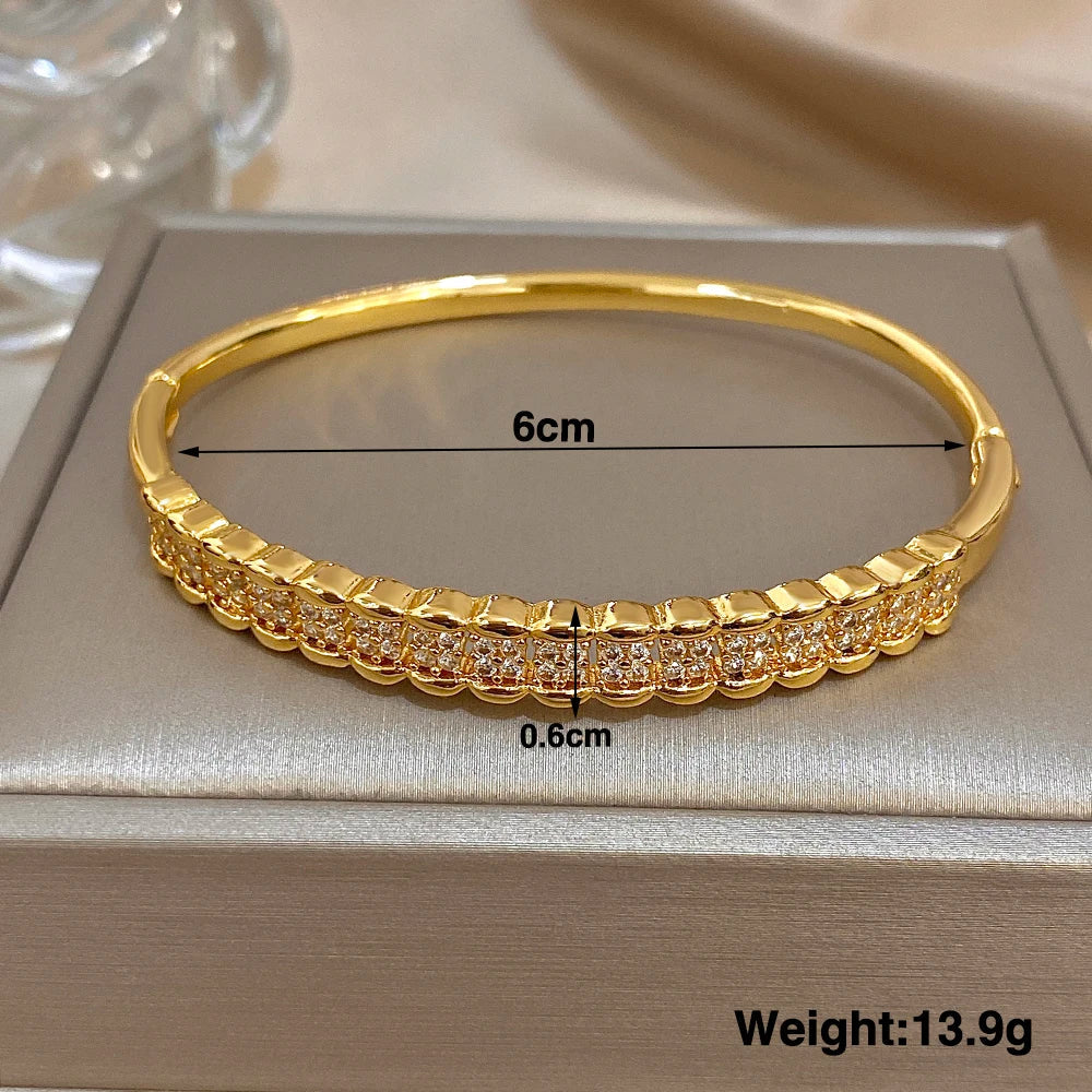 Sovict Micro Zircon Cuff