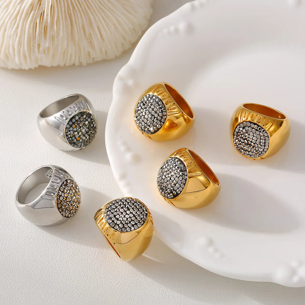 Sovict Rhinestone Luxe Ring