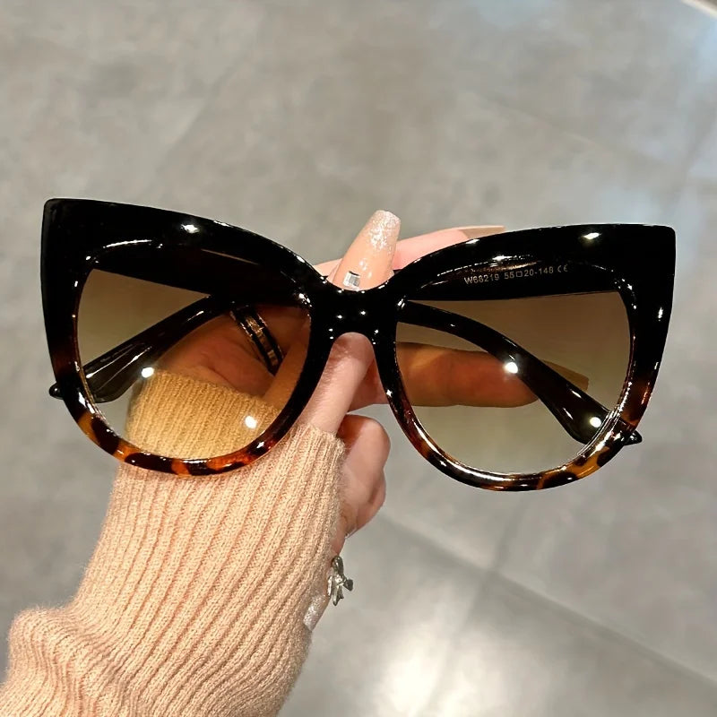 Zovict Capri Cat Eye Sunglasses by Zovict