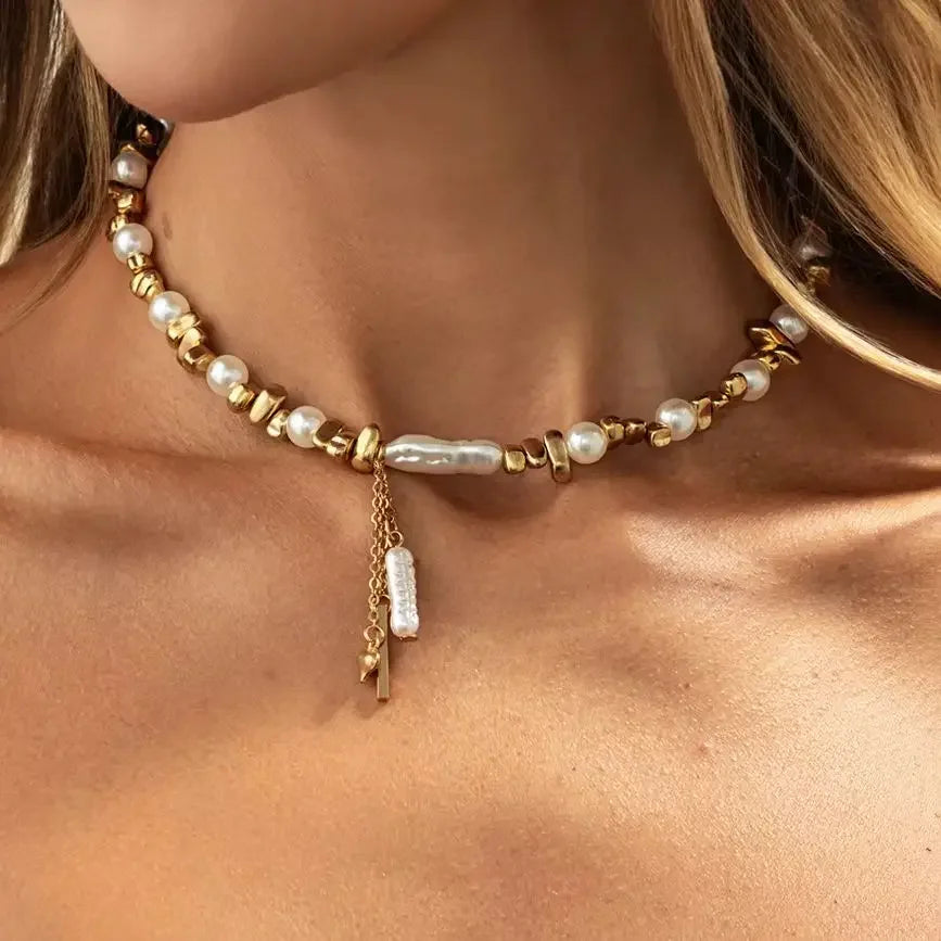 Sovict Pearl Heart Choker