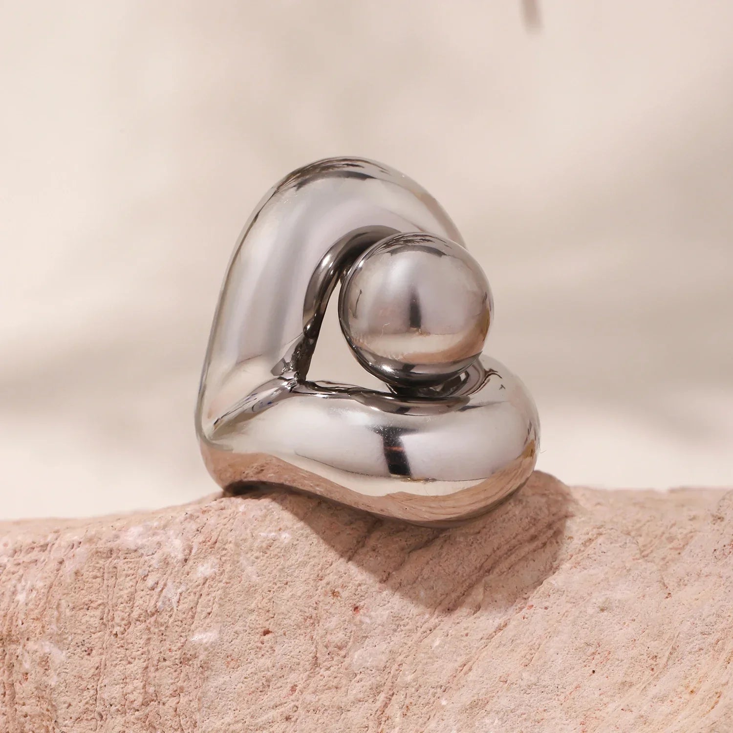 Sovict Hollow Sphere Ring