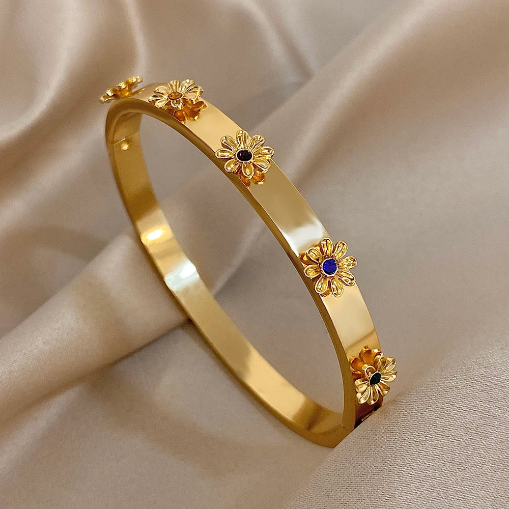 Sovict Flower Rhinestone Cuff