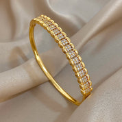 Sovict Micro Zircon Cuff
