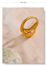 Sovict Crystal Kiss Ring
