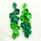 Sovict Acrylic Flower Tassel Earrings